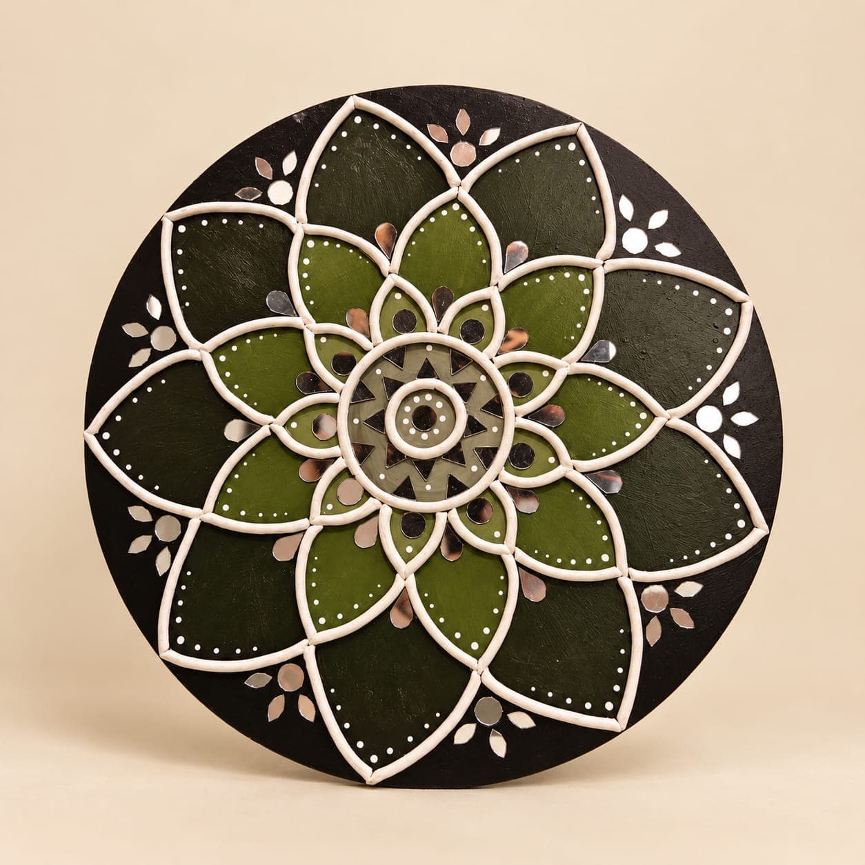 Green Luxury Lippan Wall Art